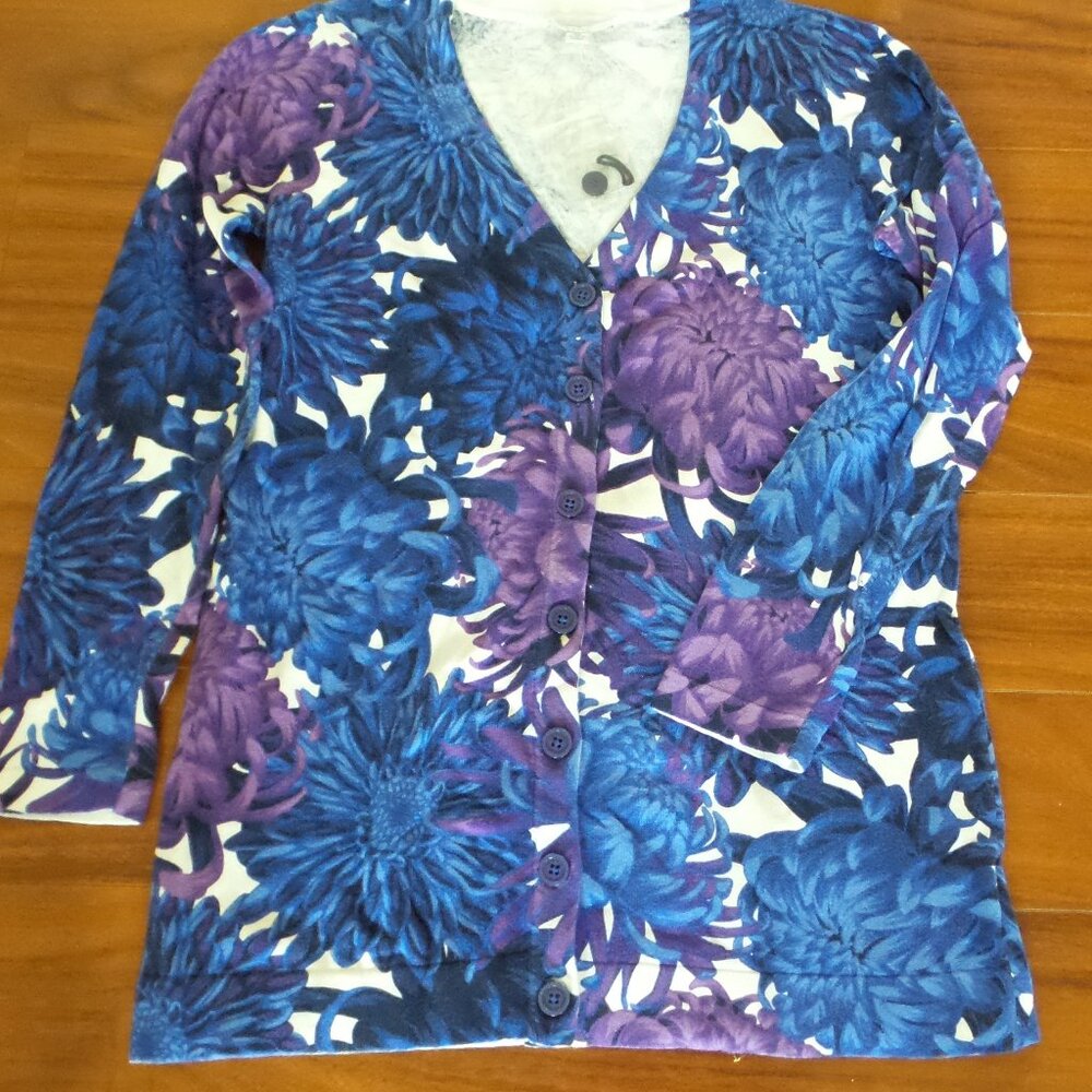 NWT - Isaac Mizrahi lightweight cardigan